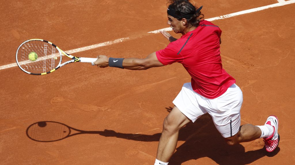 Plácido debut de Nadal en su debut en Roland Garros