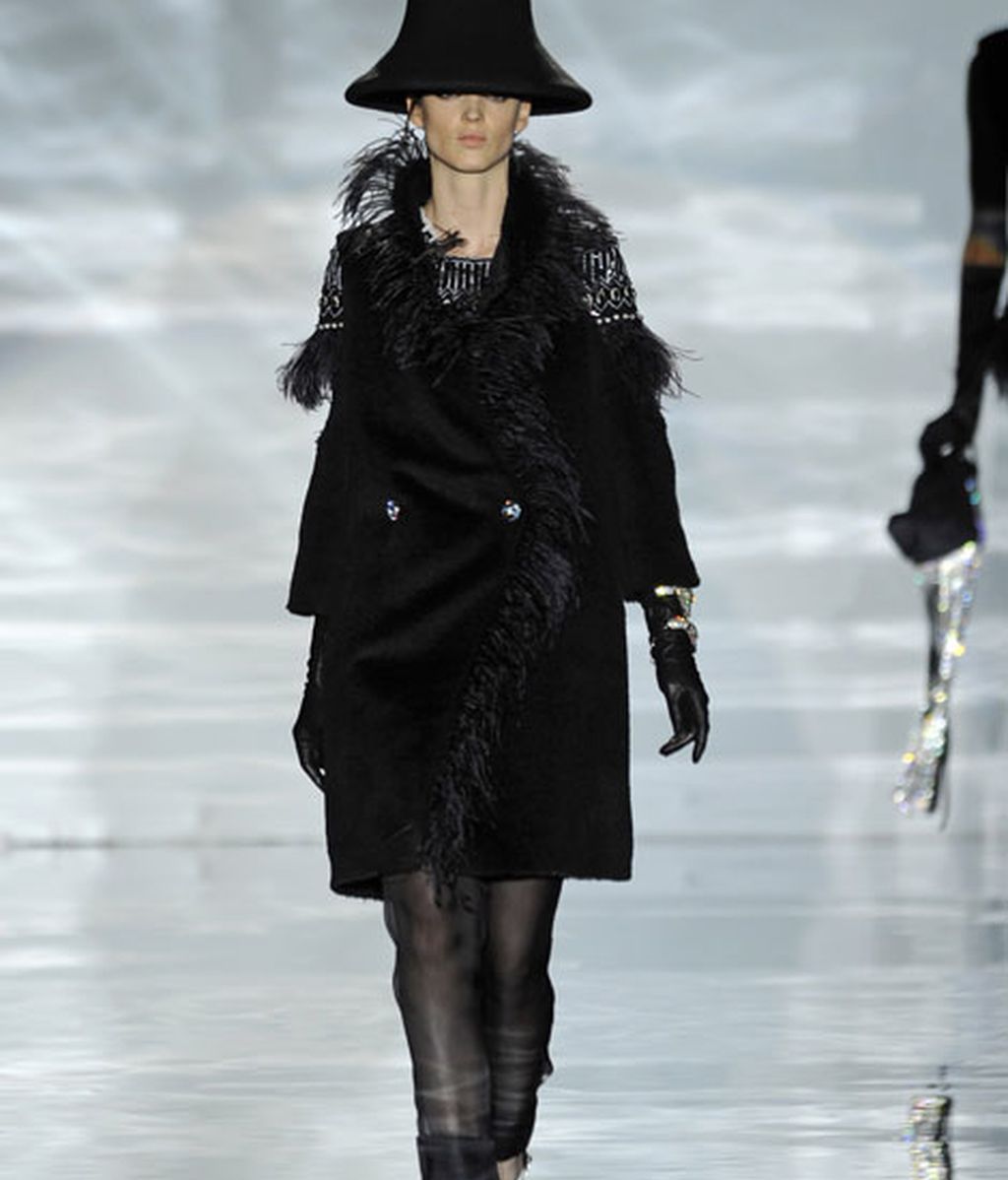 Roberto Verino: Vuelve el 'glamour' de los cincuenta