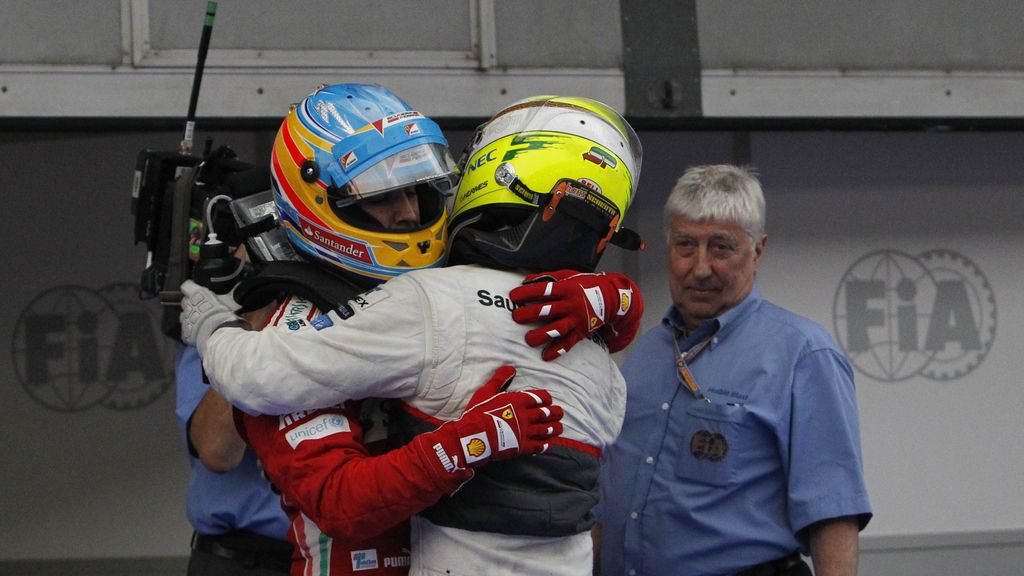 Alonso gana el Gran Premio de Malasia