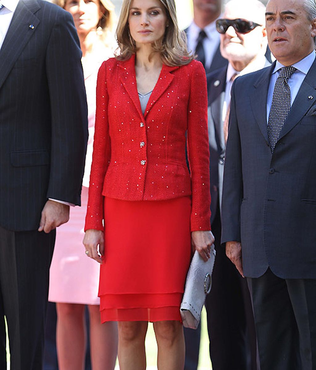 Letizia, mismo look e idénticos complementos que en un acto de 2008