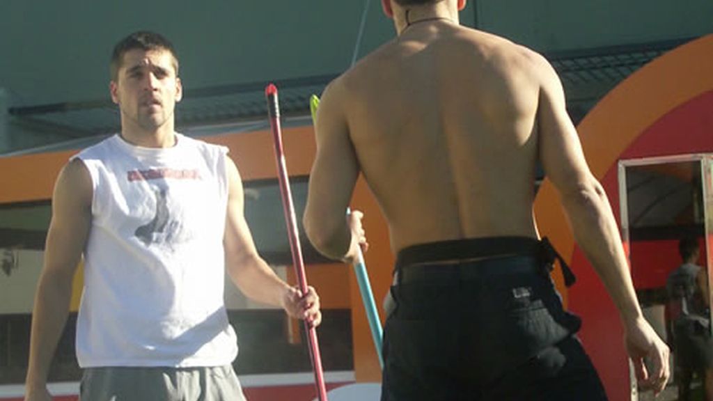 Jox e Imanol ensayando el "matrix"