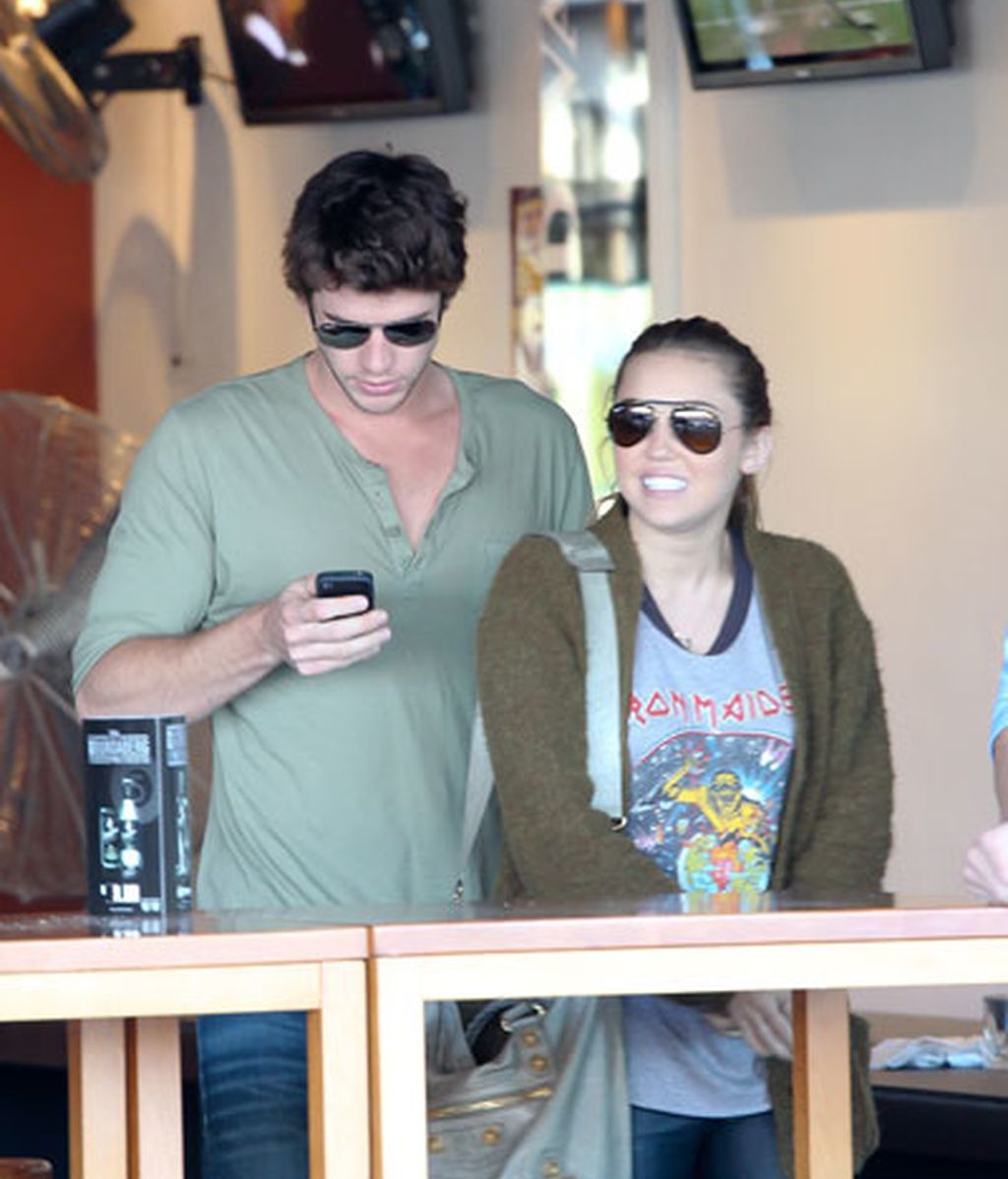 Miley Cyrus y Liam Hemsworth, segunda parte en Australia