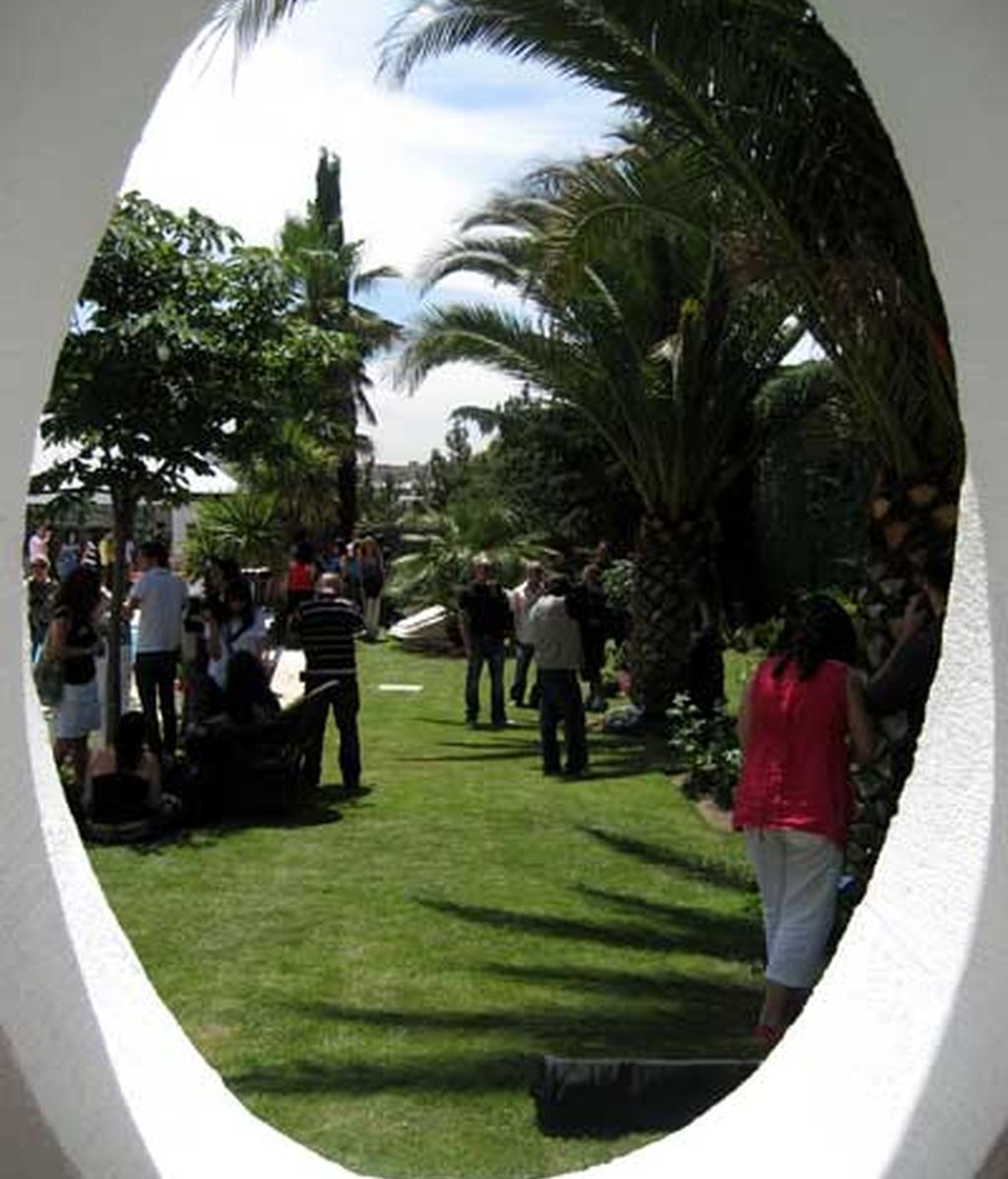 Nos colamos en la mansión de "Sin Tetas no hay Paraíso"