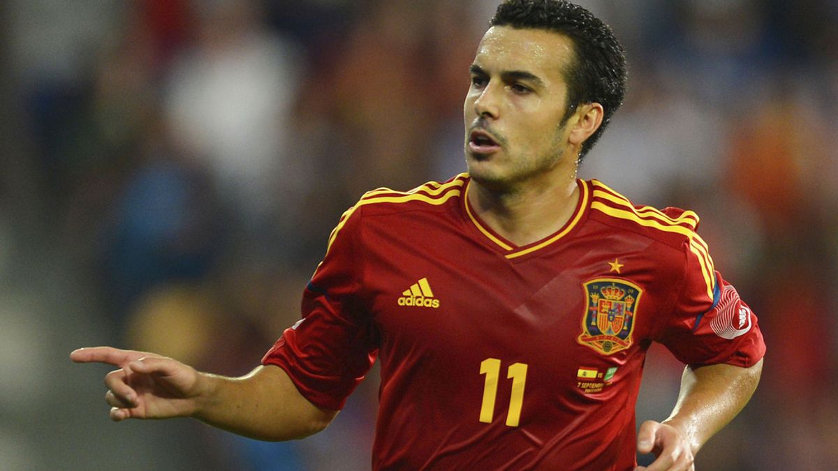 Pedro celebra un gol con la selección española