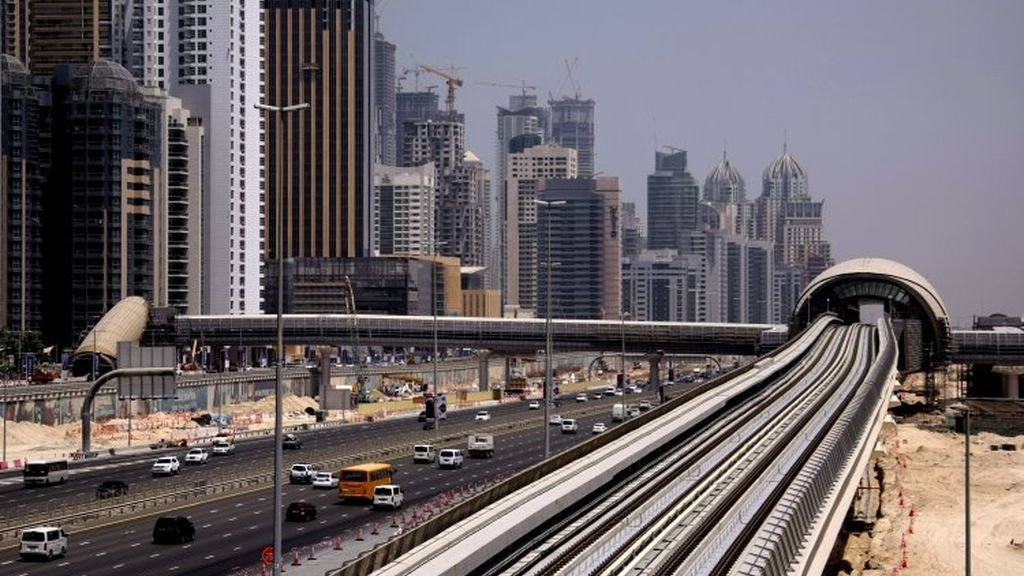 El metro de lujo de Dubai