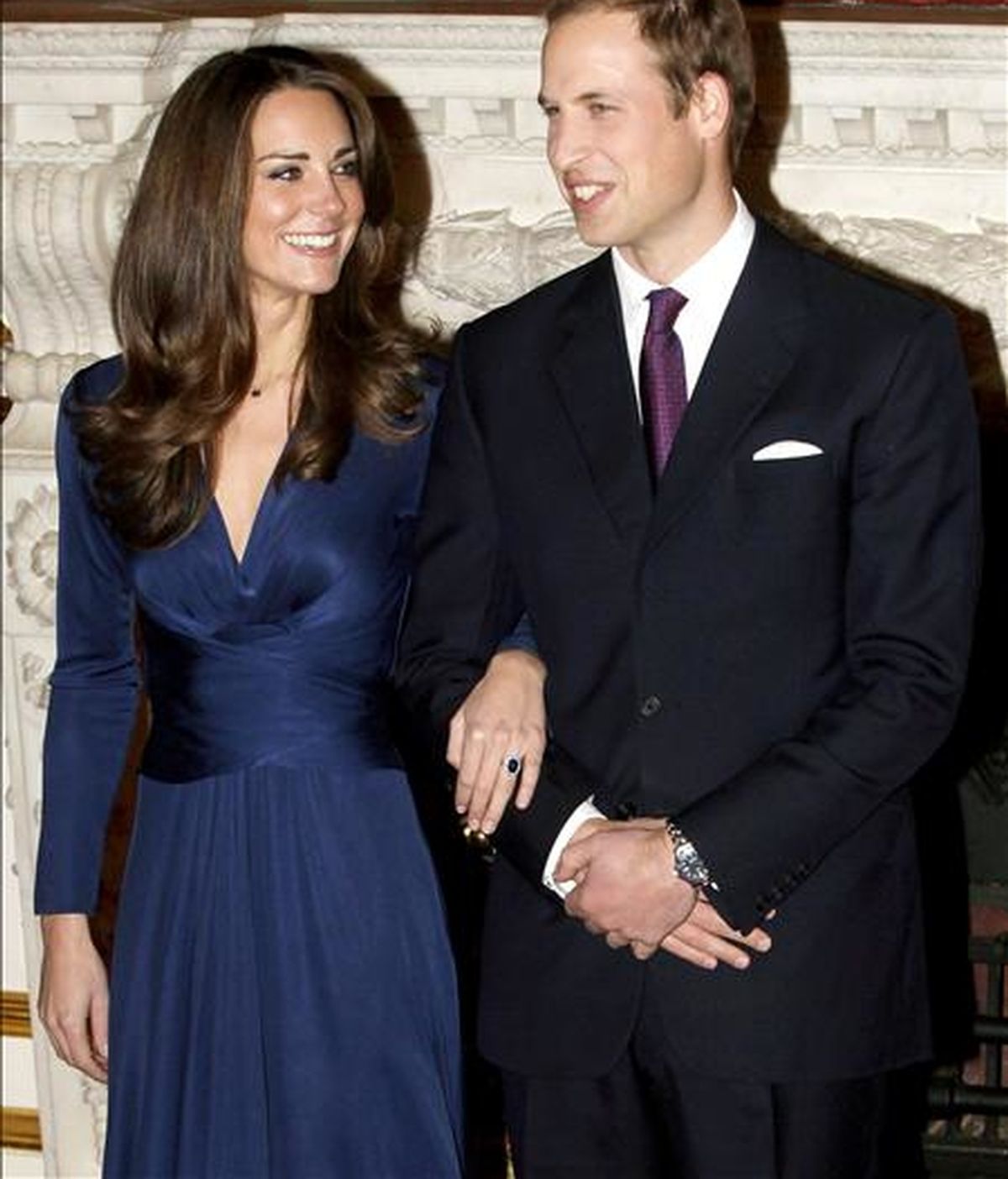 El príncipe Guillermo y su prometida Kate Middleton. EFE/Archivo