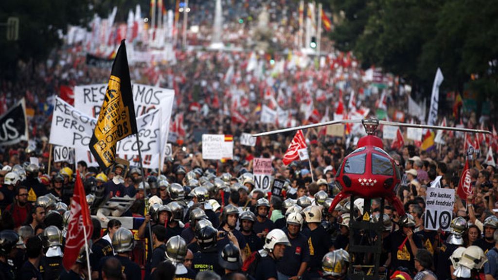 España sale a la calle contra los recortes