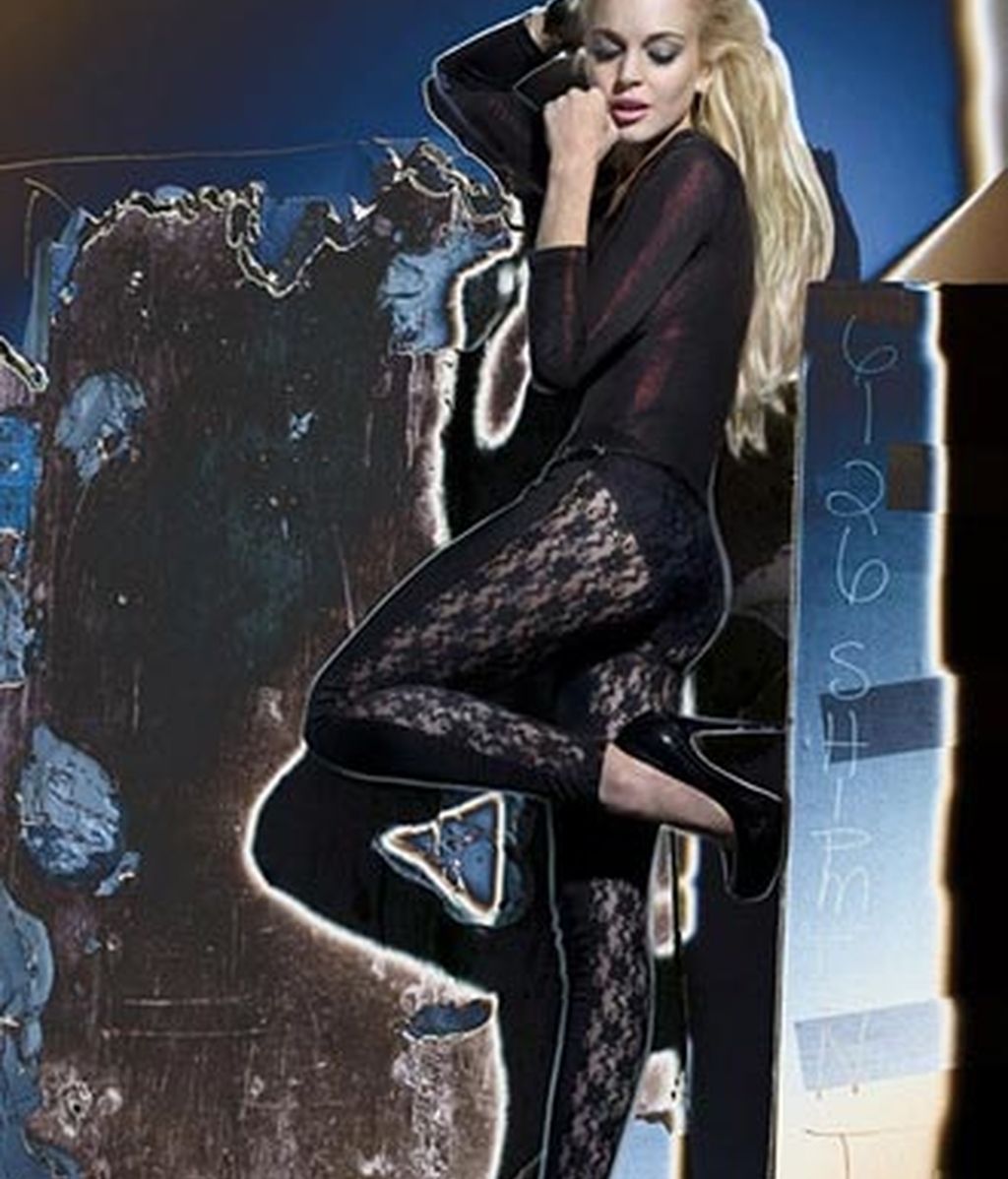 Lindsay Lohan, muy sexy para vender su nueva firma de ropa