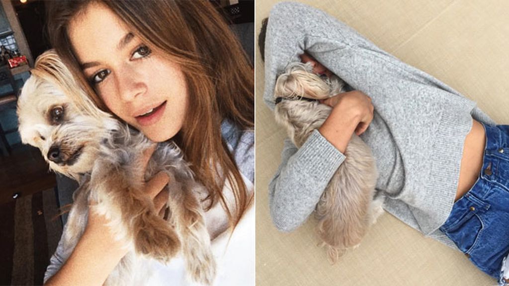 Una de sus pasiones es su perrita, ¡la adora!