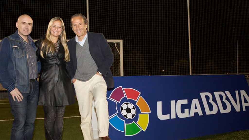 Maldini, Milene y Petón, jurado de Cracks