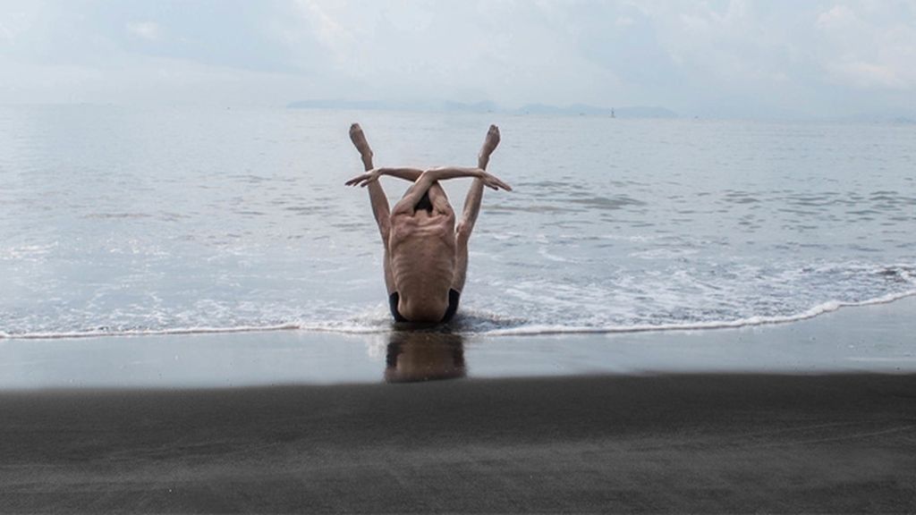 Sus posturas imposibles le hacen crear un estilo único