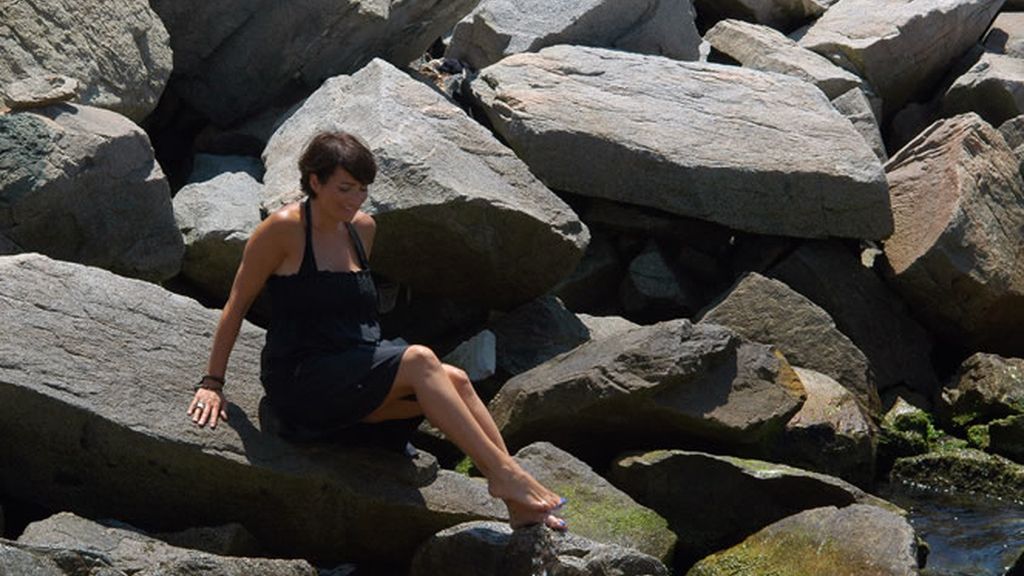 Silvia Abril visita sus lugares más importantes de la costa catalana