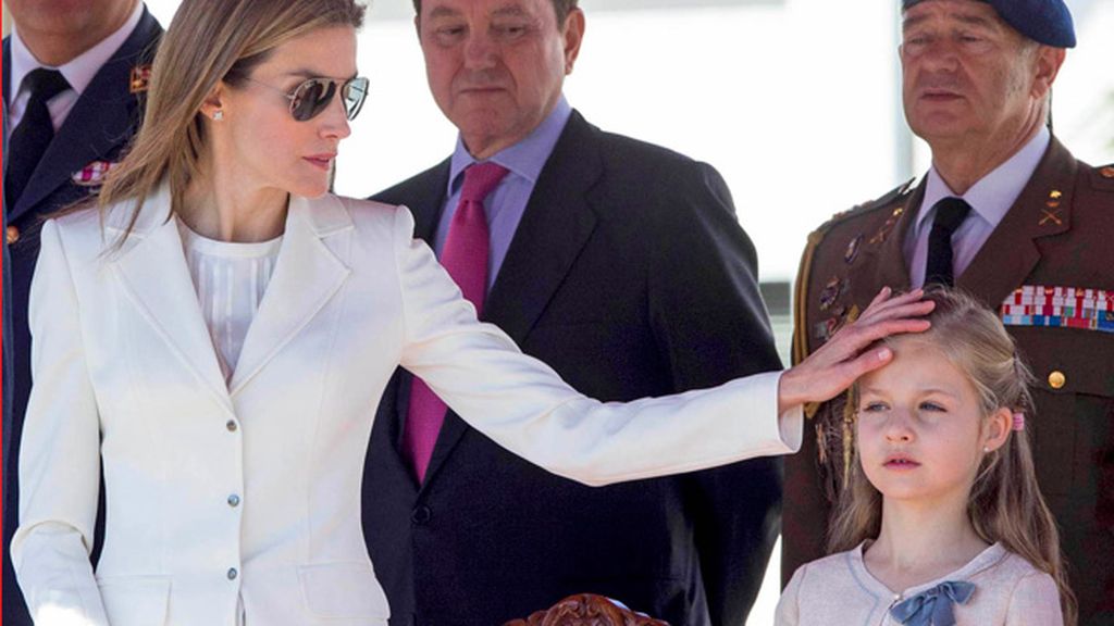 Sucede a su padre, Felipe VI