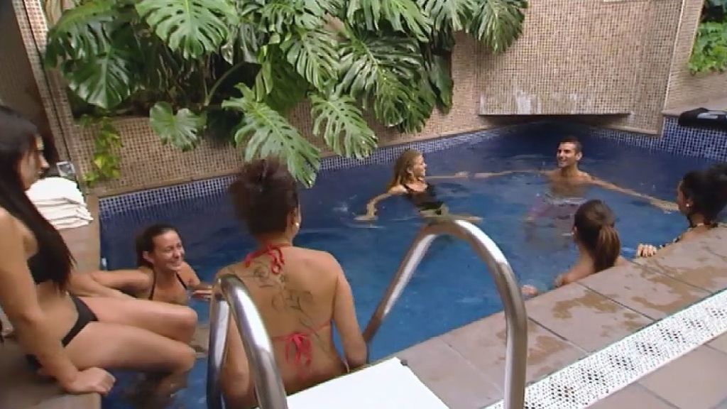 La mano de Isidoro cobra vida