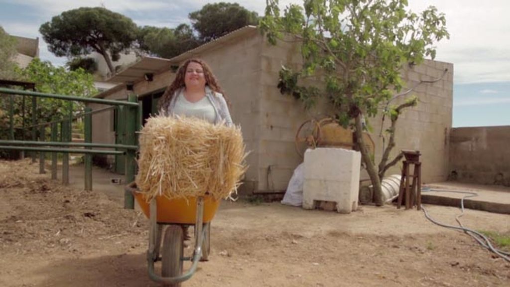 Granjera, rociera y folklórica