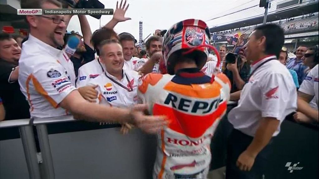 Márquez hace hisotria en Indianápolis