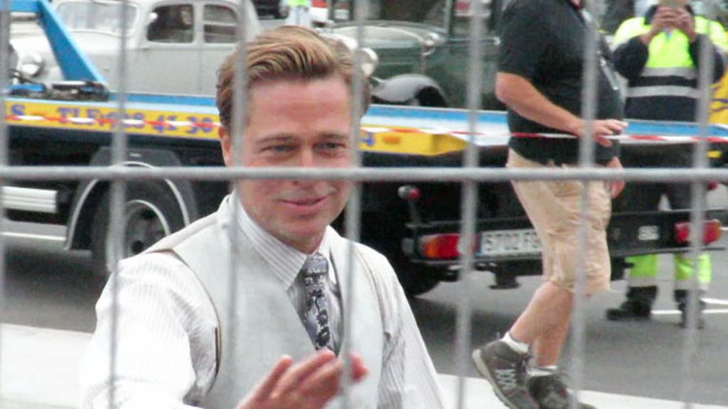 Del “hola guapos”, al rescate de una niña: Canarias muere por los huesos de Brad Pitt