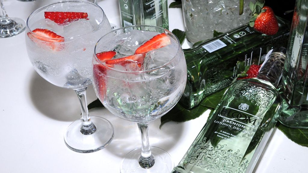 Los riquísimos gin tonic con fresas triunfaron entre los asistentes a la fiesta