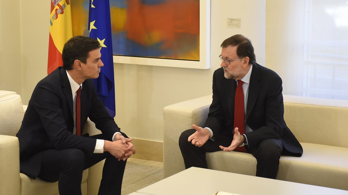 Tenso encuentro de Mariano Rajoy y Pedro Sánchez en Moncloa