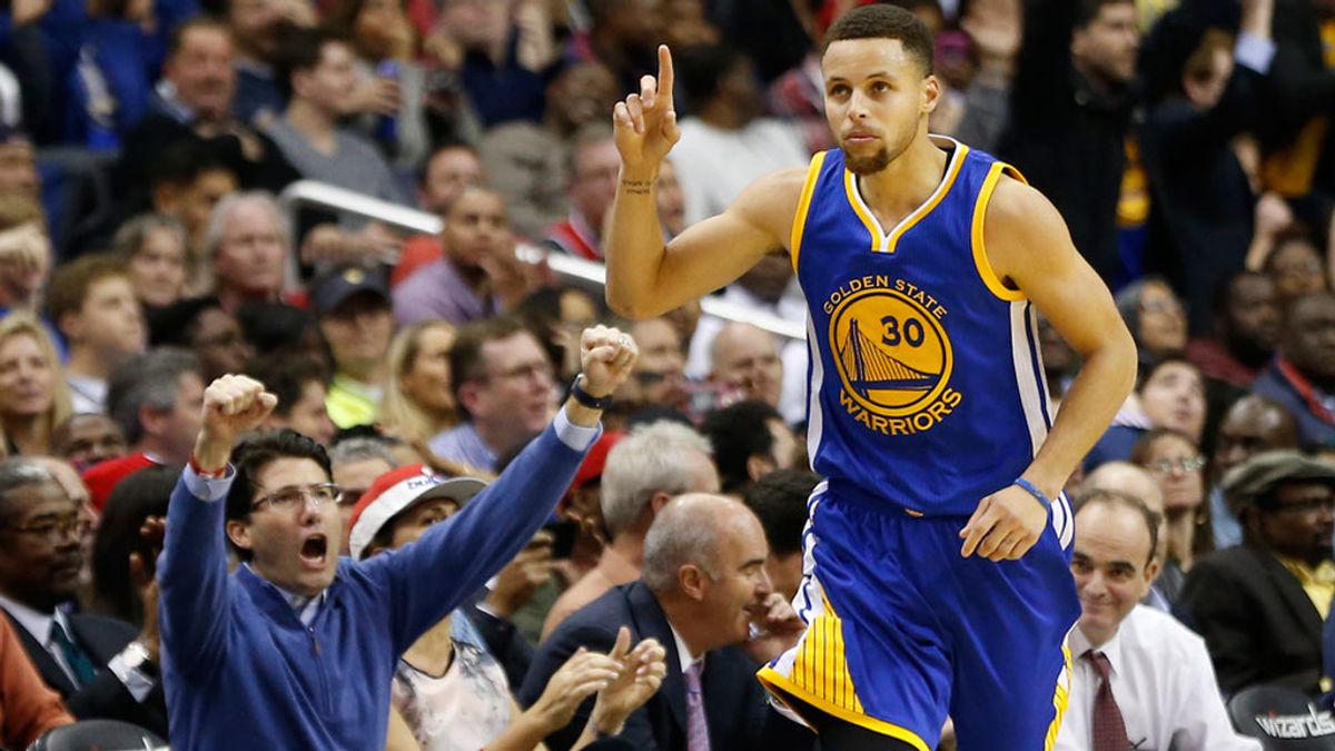 El show de Curry: 51 puntos y 11 triples (04/02/2016) El show de Curry: 51 puntos y 11 triples (04/02/2016)