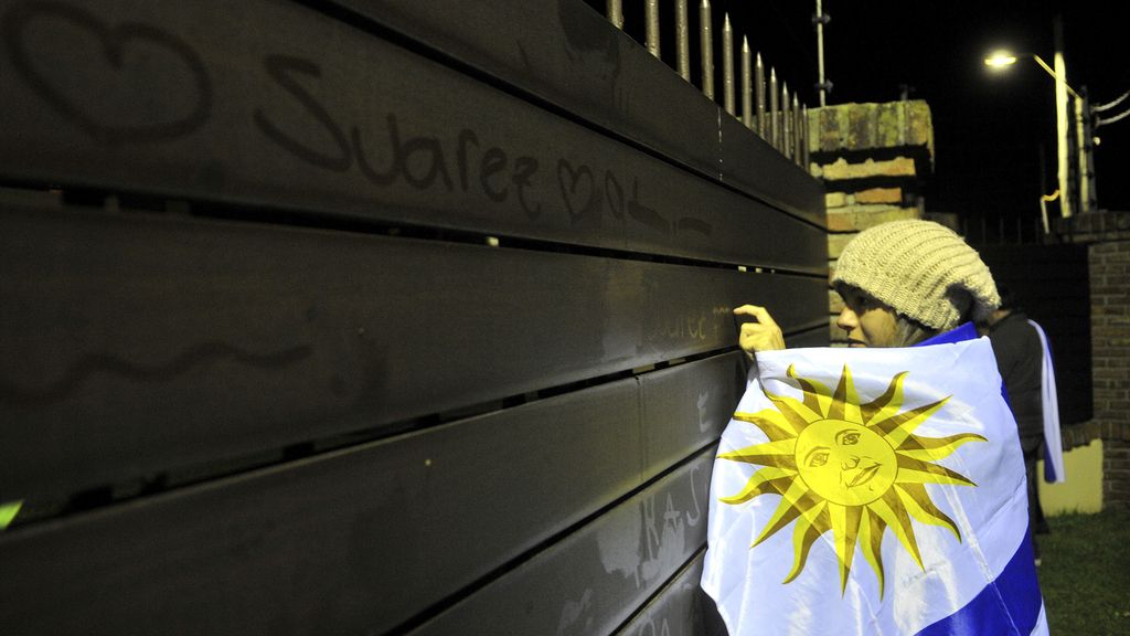 Muestras de cariño para el delantero de la Celeste