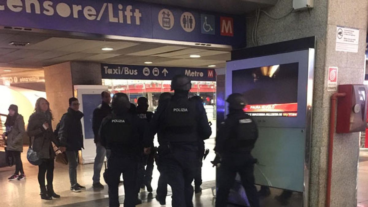 La Policía detiene a un hombre armado con un fusil de juguete en la estación de trenes de Roma