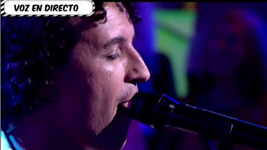 El artista de 'La Voz' canta en 'Sálvame'