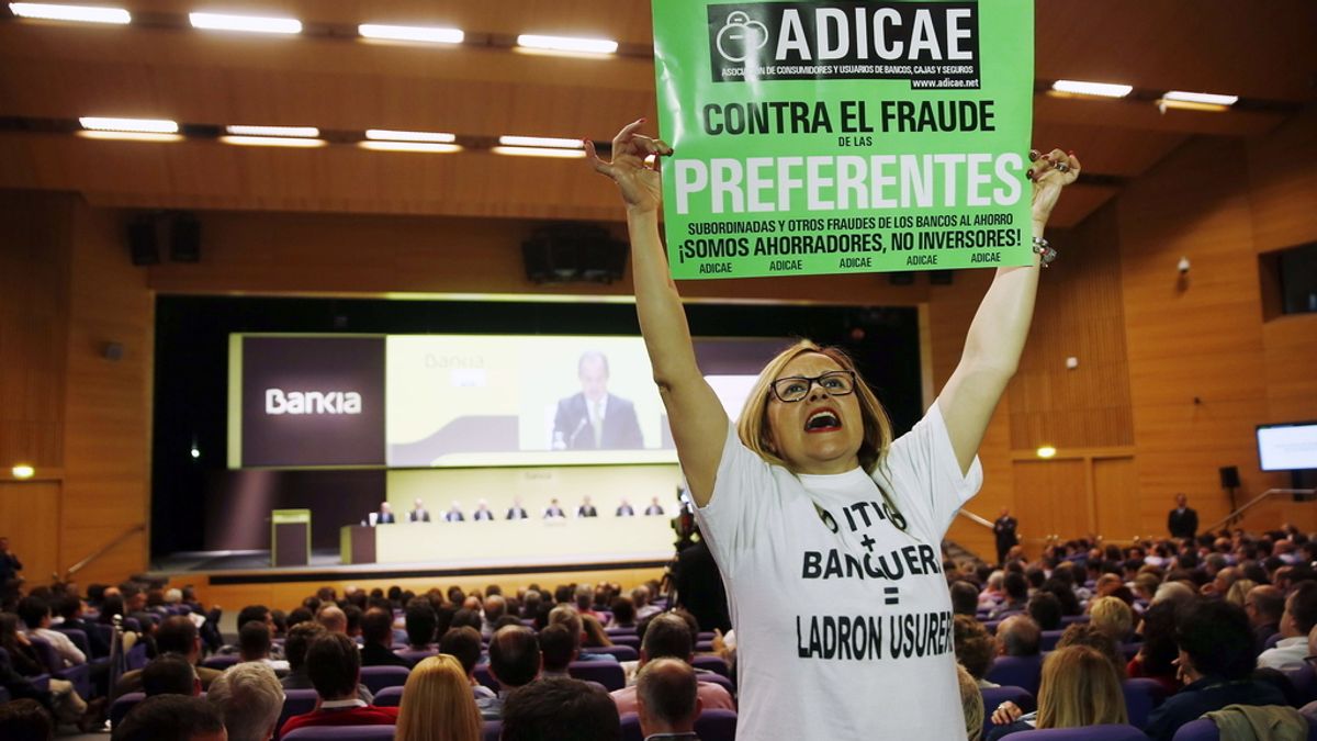 Los pequeños accionistas de Bankia toman  la Junta