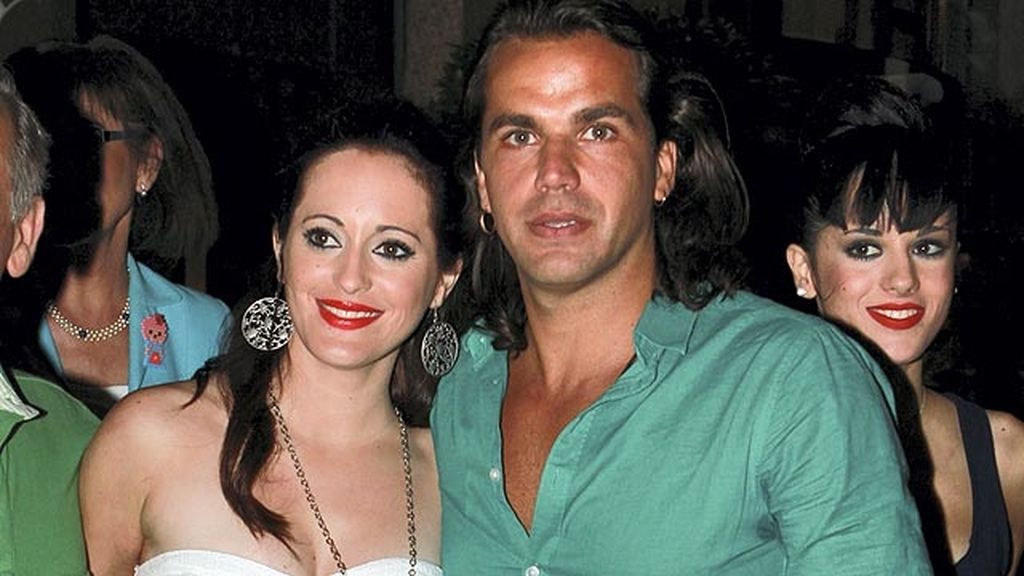 Pepe celebra con sus compañeros su victoria