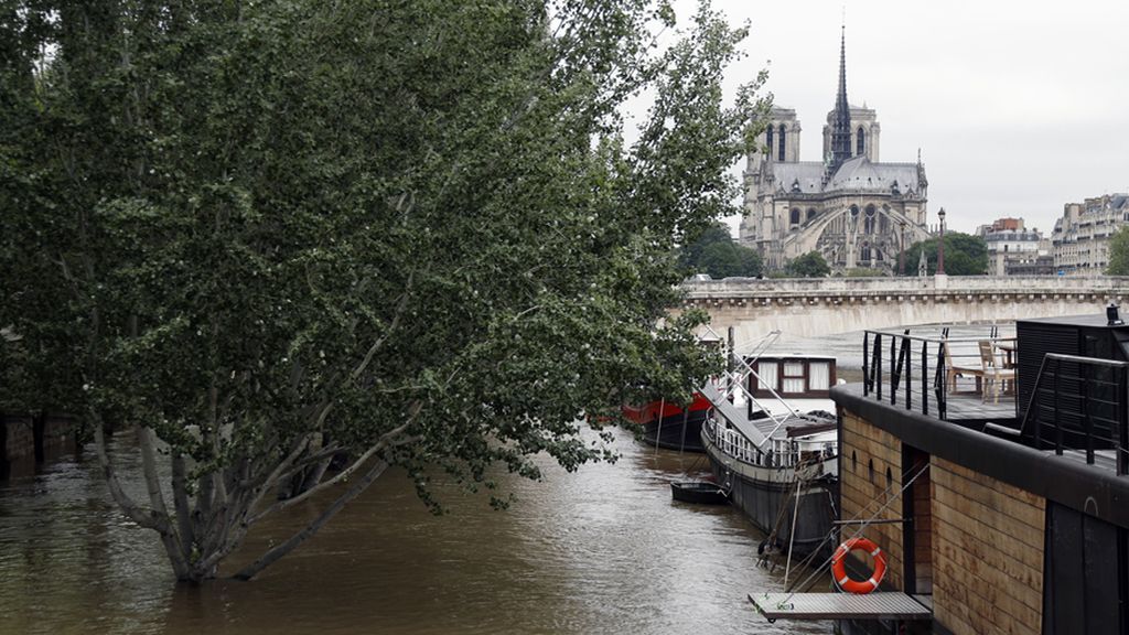 Los dos museos han cerrado sus puertas por temor a las inundaciones