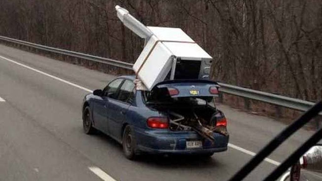 Coches que transportan de todo