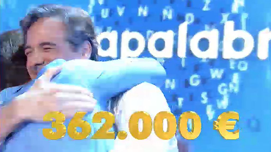 El concursante improvisa una canción de celebración