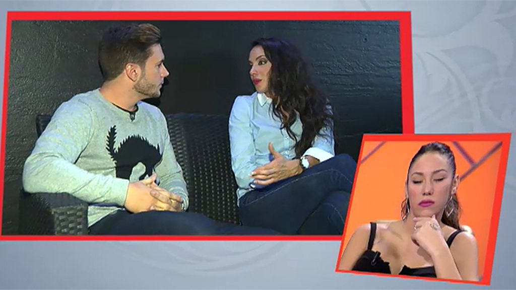 Samira, a Adrián: “¿Tienes complejo de enanismo como mi extronista?”
