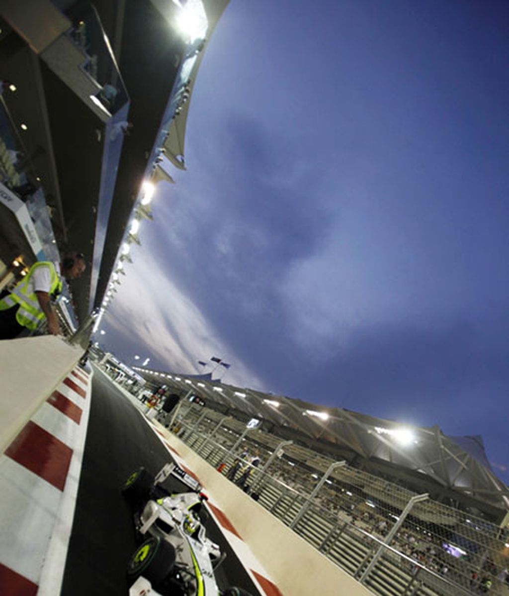 El británico Button, en los segundos entrenamientos libres