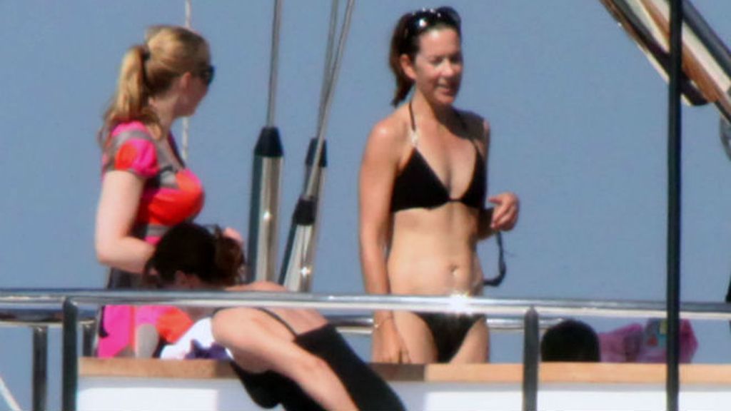 Mary Donaldson en bikini en Porto Cervo en 2009