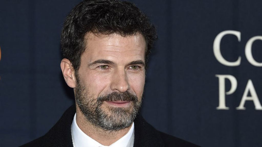 A Chris Hemswotrh o Bradley Cooper también les favorece este complemento