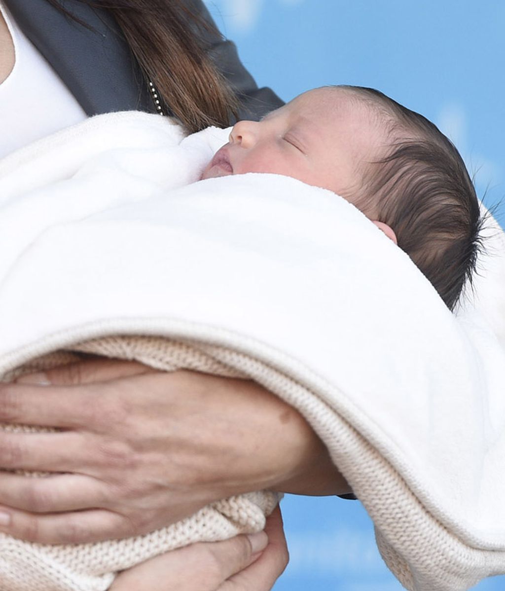 PIlar Rubio y Sergio Ramos presentan a su hijo Marco