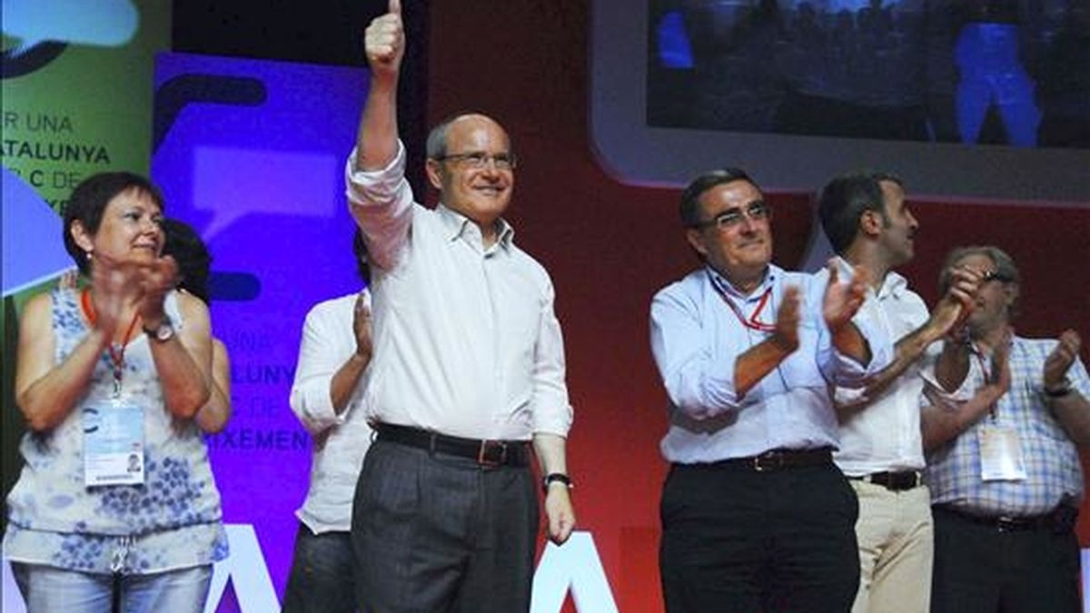 El primer secretario del PSC y presidente de la Generalitat, José Montilla (2i), participa en la Convención del Programa Marco del partido celebrada hoy en Lleida. EFE