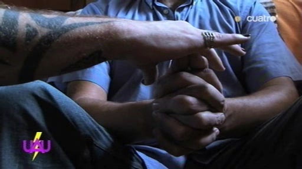 Pardo tiene que despegar las manos de un hipnotizado por él ¡¡24 horas después!!