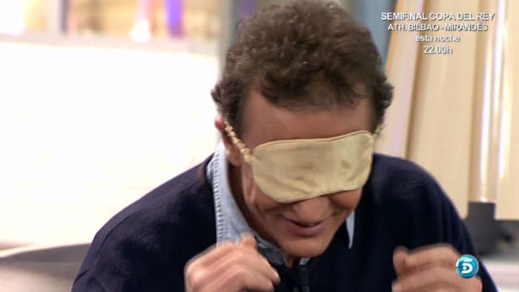 Alessandro Lequio ha creído que le besaba Belén Ro