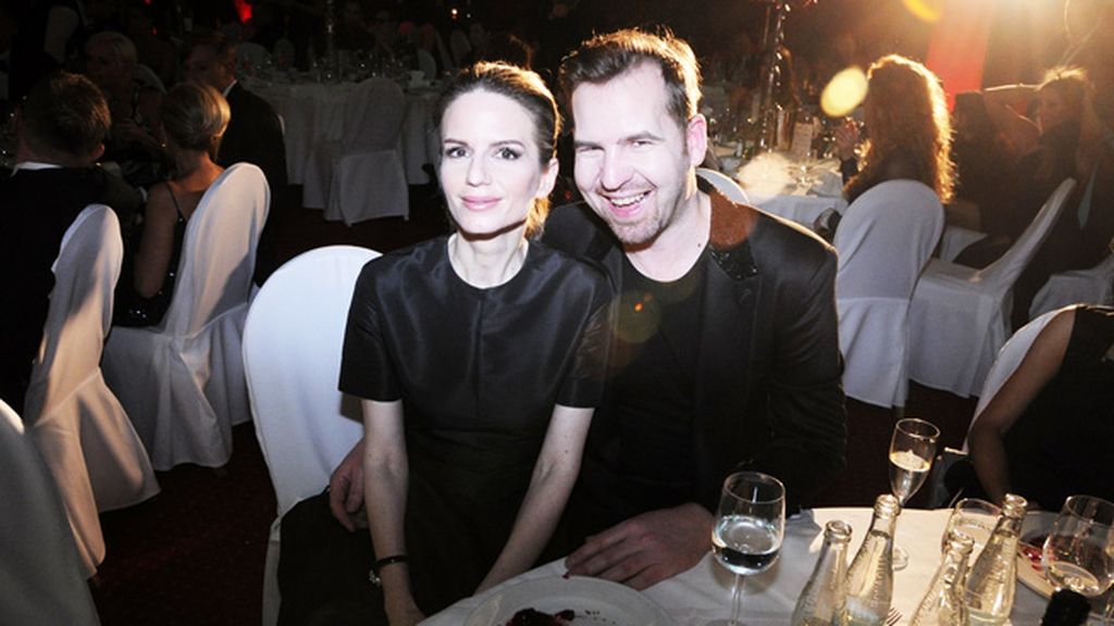 La estilista Zuzana Kanisová junto al diseñador Fero Miklósko