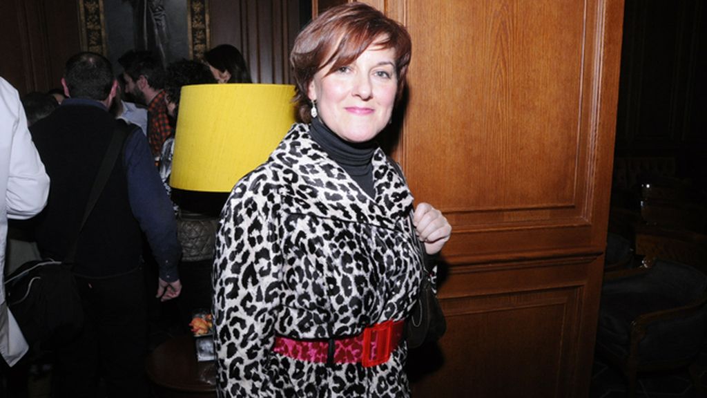 Ángeles Aguilera, editora de Planeta y encargada de presentar la entrega del libro de oro a Jorge Javier