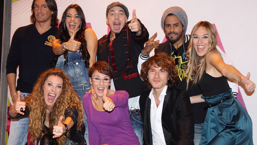 Los profes y Paula en la rueda de prensa