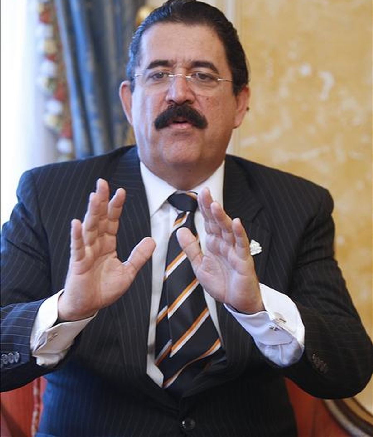 En la imagen, el ex presidente Manuel Zelaya. EFE/Archivo