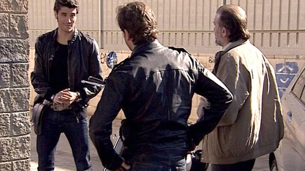 El Gitano, torturado