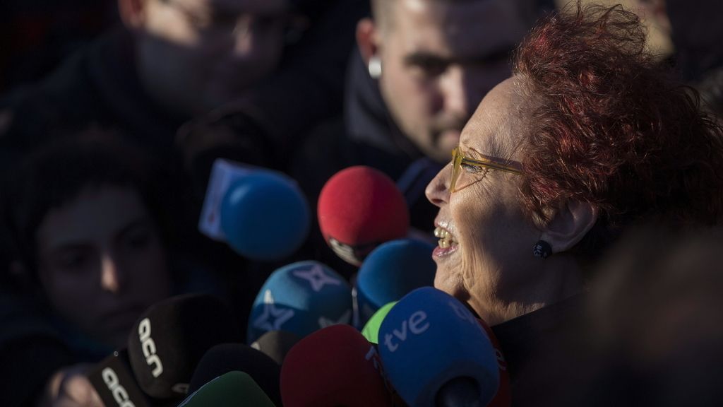 Se abre la capilla ardiente de Lara