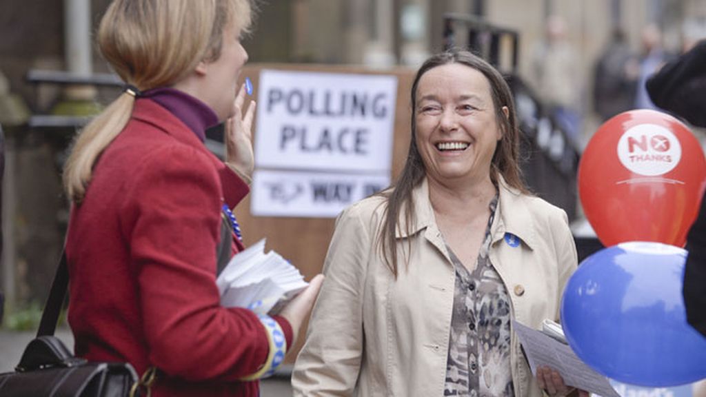 Los escoceses deciden su futuro en las urnas