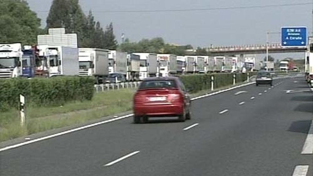 Se mantiene el caos en las carreteras