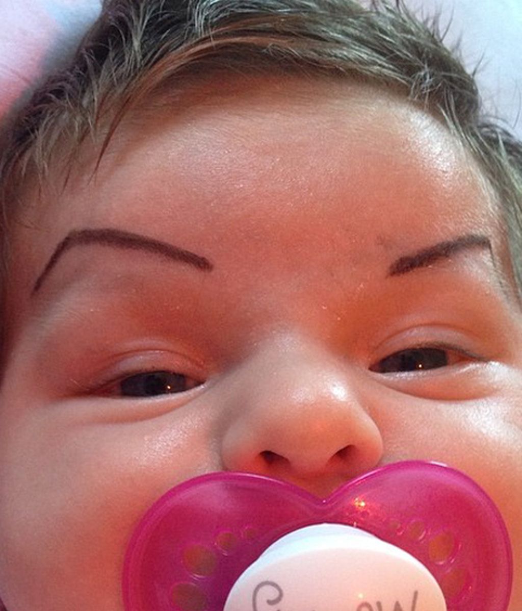 'Baby Cejas', la última ocurrencia en Instagram