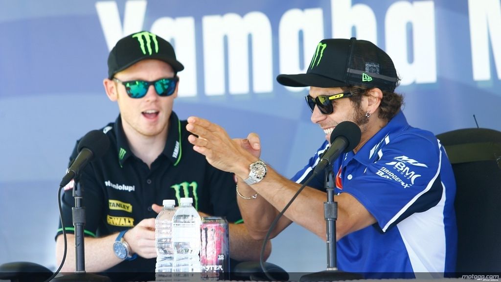 Rossi y Smith, bromas y pizzas antes de Laguna Seca